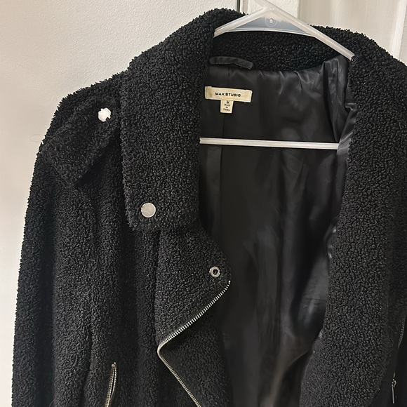 Jacket - Picture 2 of 7